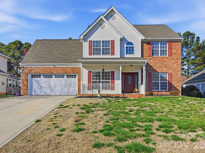 140 Samdusky Lane, Mooresville, NC 28117.  MLS# CAR4353891, YatesRealty ID 15764. 