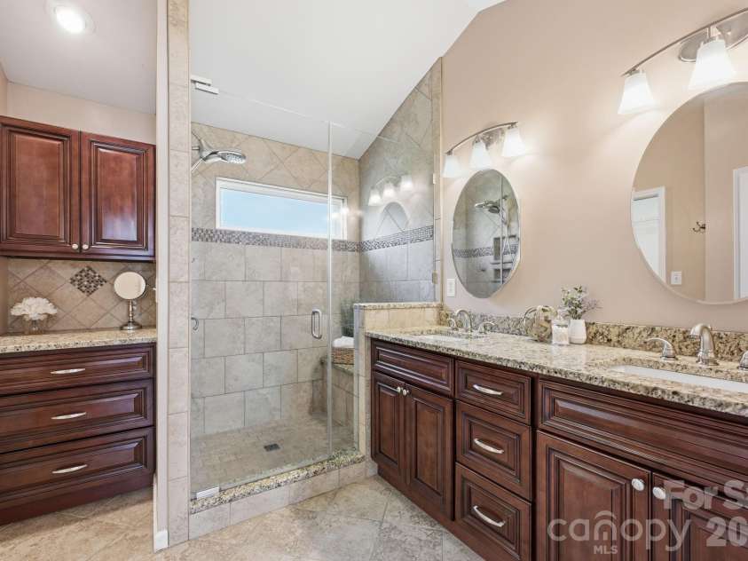 140 Samdusky Lane, Mooresville, NC 28117.  MLS# CAR4353891, YatesRealty ID 15764. 