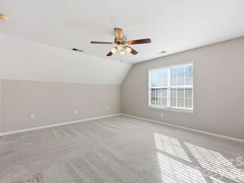 140 Samdusky Lane, Mooresville, NC 28117.  MLS# CAR4353891, YatesRealty ID 15764. 