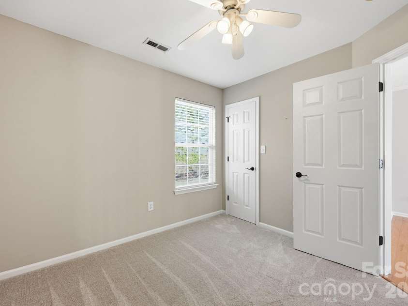 140 Samdusky Lane, Mooresville, NC 28117.  MLS# CAR4353891, YatesRealty ID 15764. 