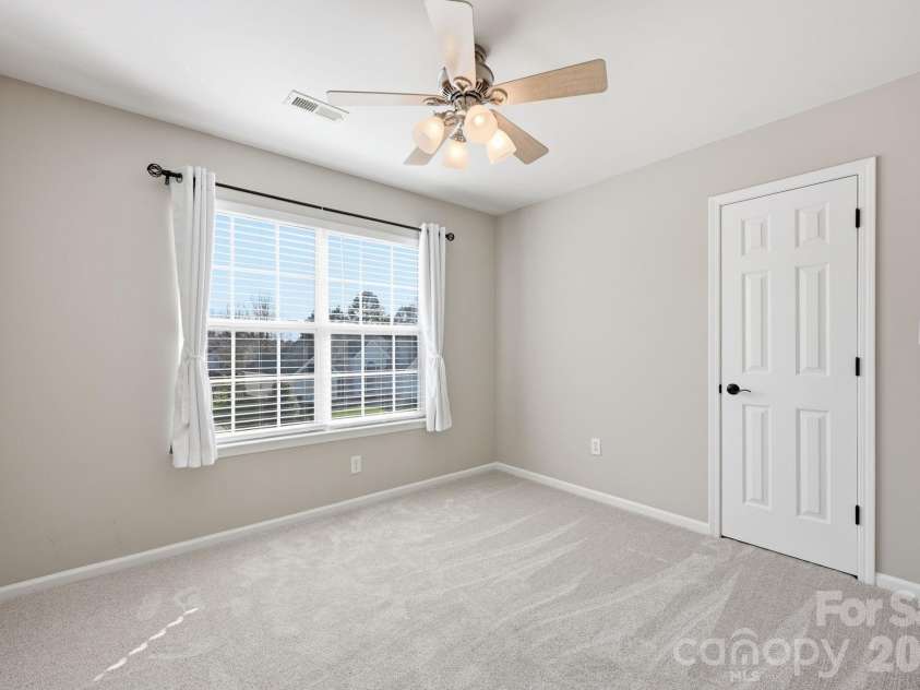 140 Samdusky Lane, Mooresville, NC 28117.  MLS# CAR4353891, YatesRealty ID 15764. 