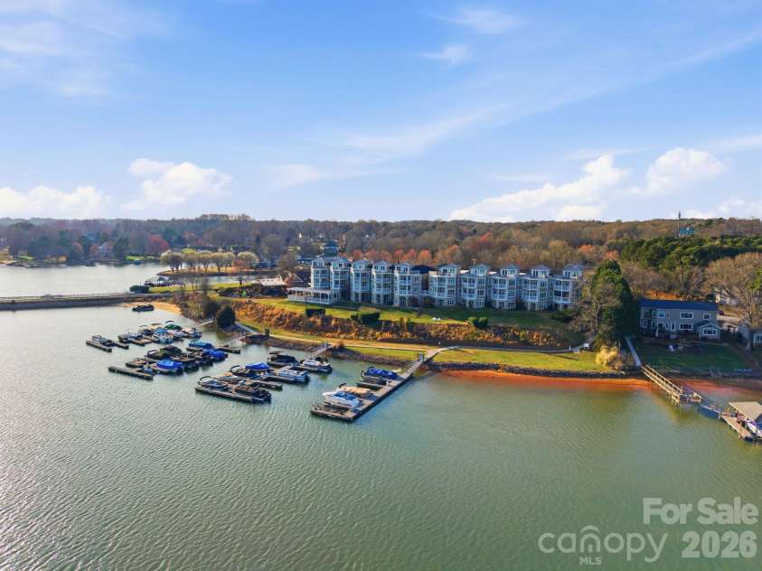 140 Samdusky Lane, Mooresville, NC 28117.  MLS# CAR4353891, YatesRealty ID 15764. 