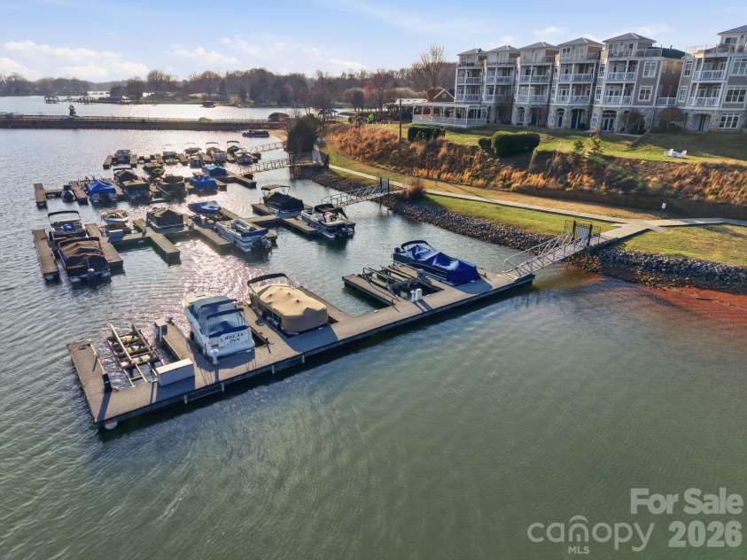 140 Samdusky Lane, Mooresville, NC 28117.  MLS# CAR4353891, YatesRealty ID 15764. 