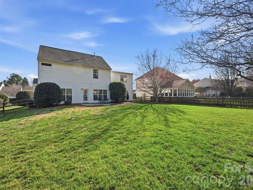 140 Samdusky Lane, Mooresville, NC 28117.  MLS# CAR4353891, YatesRealty ID 15764. 