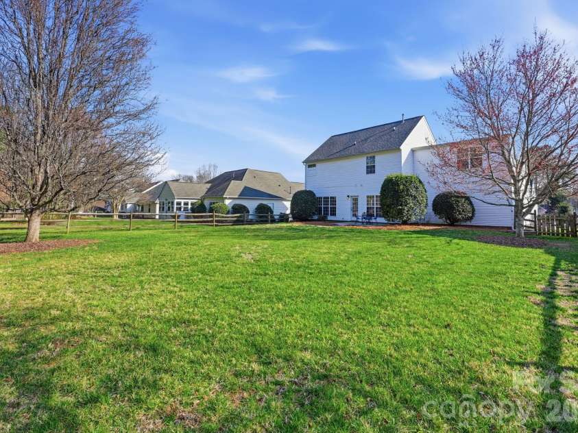 140 Samdusky Lane, Mooresville, NC 28117.  MLS# CAR4353891, YatesRealty ID 15764. 