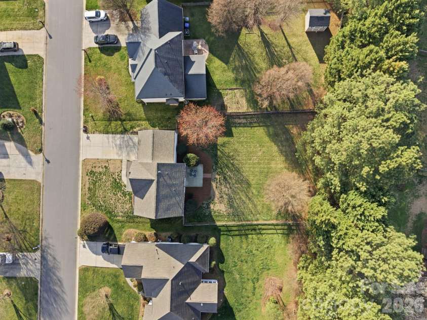 140 Samdusky Lane, Mooresville, NC 28117.  MLS# CAR4353891, YatesRealty ID 15764. 