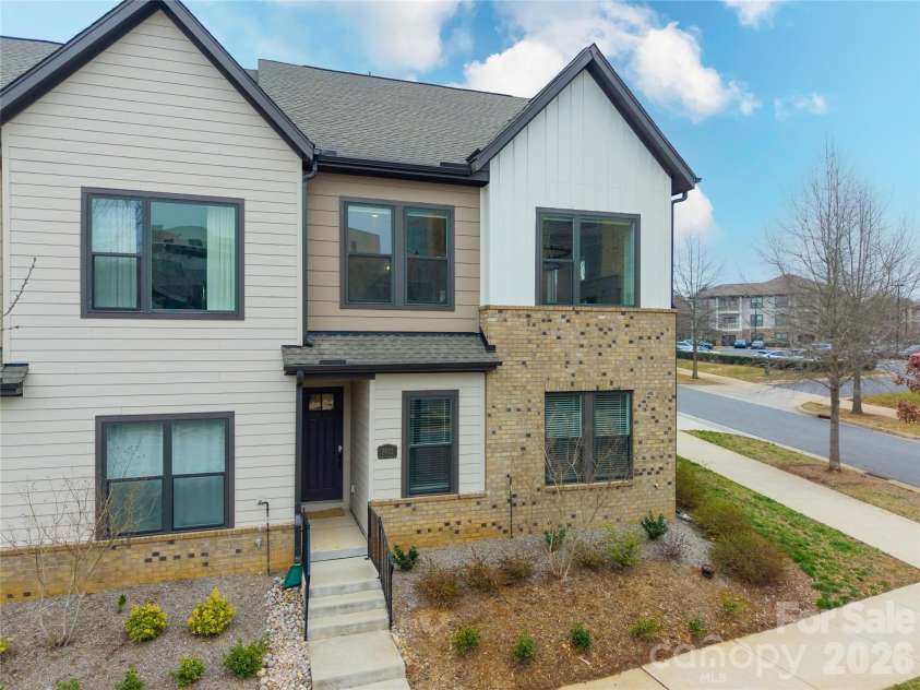 5953 Ardrey Kell Road, Charlotte, NC 28277.  MLS# CAR4354165, YatesRealty ID 15765. 