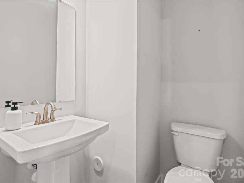 5953 Ardrey Kell Road, Charlotte, NC 28277.  MLS# CAR4354165, YatesRealty ID 15765. 
