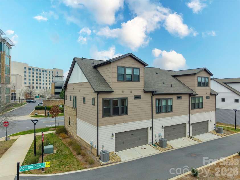 5953 Ardrey Kell Road, Charlotte, NC 28277.  MLS# CAR4354165, YatesRealty ID 15765. 