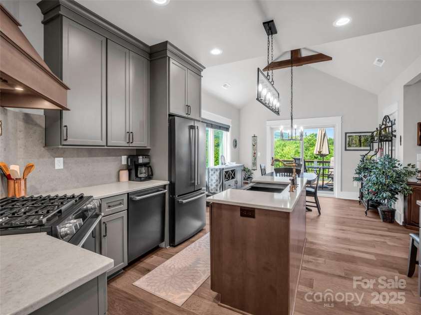 87 Jackson Ridge Lane, Mill Spring, NC 28756.  MLS# CAR4264171, YatesRealty ID 15767. 