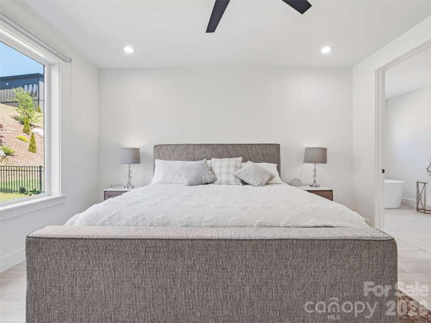 317 Avery Trail Drive, Arden, NC 28704.  MLS# CAR4373769, YatesRealty ID 15768. Primary Suite