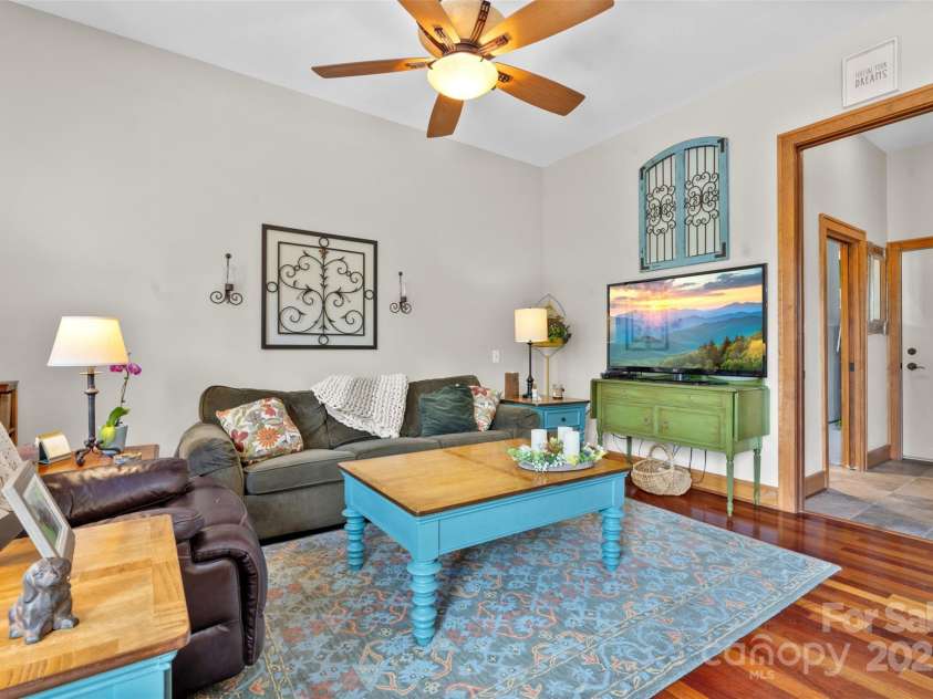 2160 Valle Cay Drive, Vilas, NC 28692.  MLS# CAR4263421, YatesRealty ID 15770. 