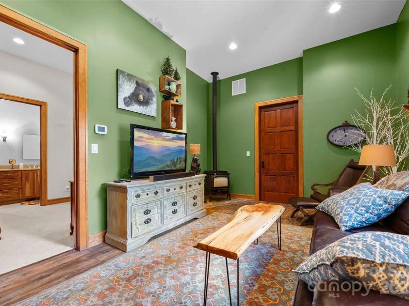 2160 Valle Cay Drive, Vilas, NC 28692.  MLS# CAR4263421, YatesRealty ID 15770. 