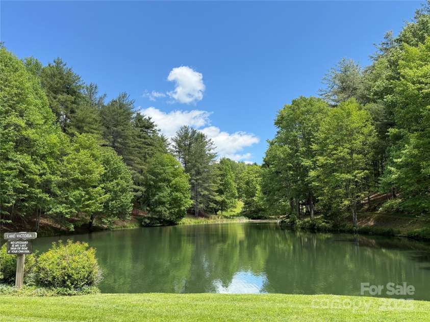 2160 Valle Cay Drive, Vilas, NC 28692.  MLS# CAR4263421, YatesRealty ID 15770. 