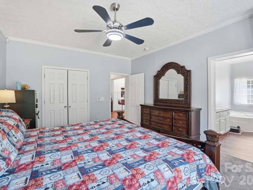 286 Battleground Road, Grover, NC 28073.  MLS# CAR4369696, YatesRealty ID 15770. 