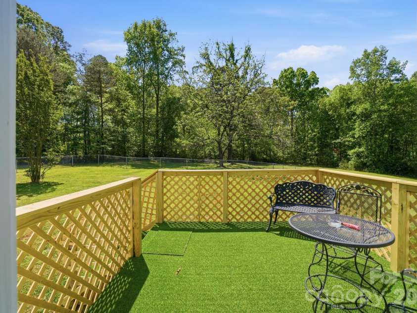 286 Battleground Road, Grover, NC 28073.  MLS# CAR4369696, YatesRealty ID 15770. 