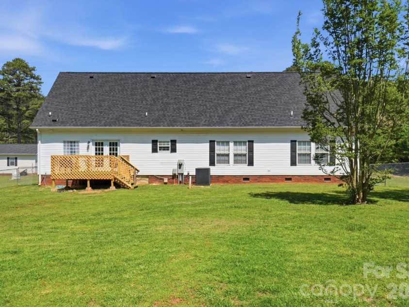 286 Battleground Road, Grover, NC 28073.  MLS# CAR4369696, YatesRealty ID 15770. 