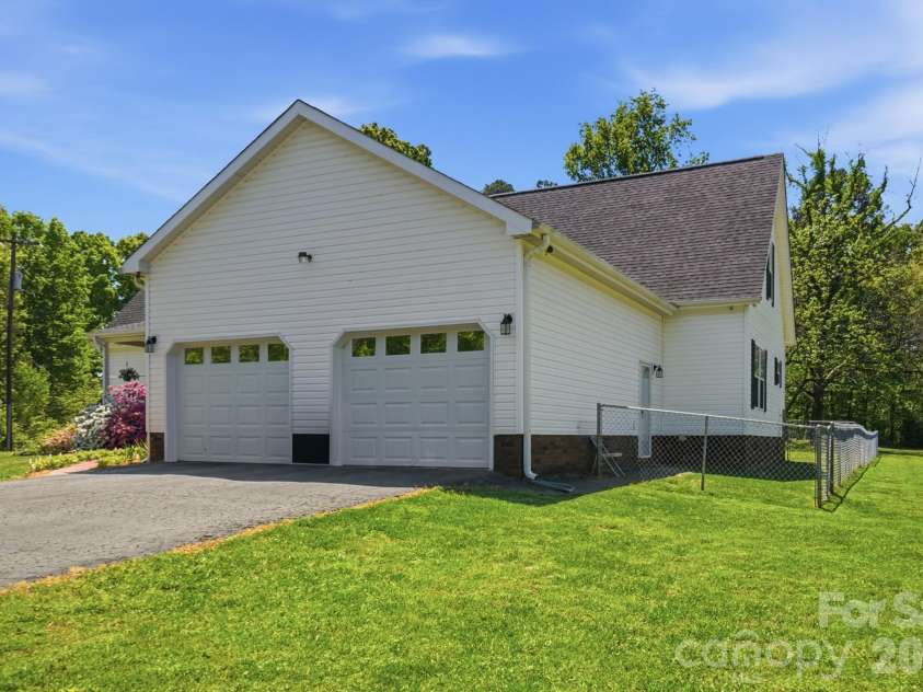 286 Battleground Road, Grover, NC 28073.  MLS# CAR4369696, YatesRealty ID 15770. 