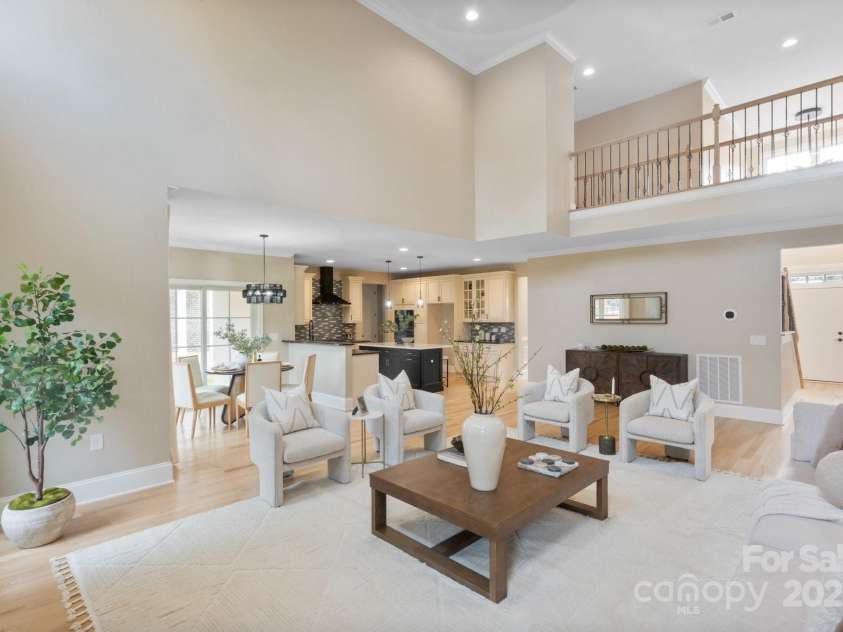 4023 Randolph Road, Charlotte, NC 28211.  MLS# CAR4306908, YatesRealty ID 15771. 