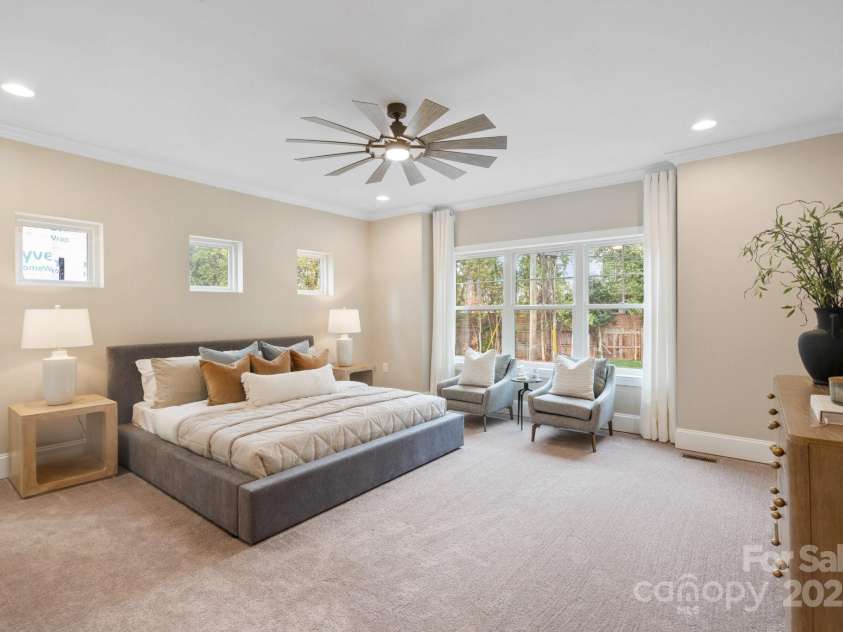 4023 Randolph Road, Charlotte, NC 28211.  MLS# CAR4306908, YatesRealty ID 15771. 