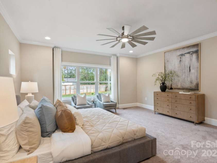 4023 Randolph Road, Charlotte, NC 28211.  MLS# CAR4306908, YatesRealty ID 15771. 