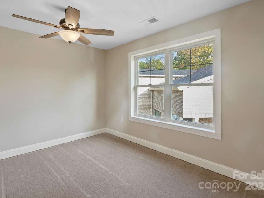 4023 Randolph Road, Charlotte, NC 28211.  MLS# CAR4306908, YatesRealty ID 15771. 