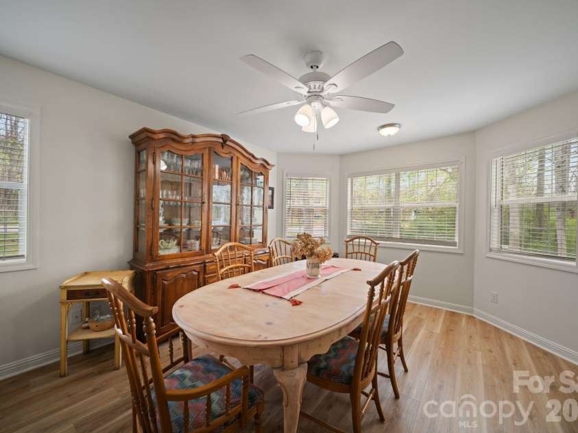 539 Caribou Road, Asheville, NC 28803.  MLS# CAR4367197, YatesRealty ID 15771. 