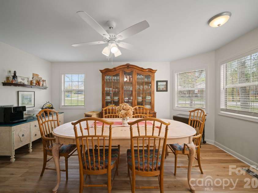 539 Caribou Road, Asheville, NC 28803.  MLS# CAR4367197, YatesRealty ID 15771. 