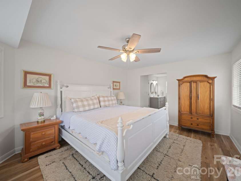 539 Caribou Road, Asheville, NC 28803.  MLS# CAR4367197, YatesRealty ID 15771. 