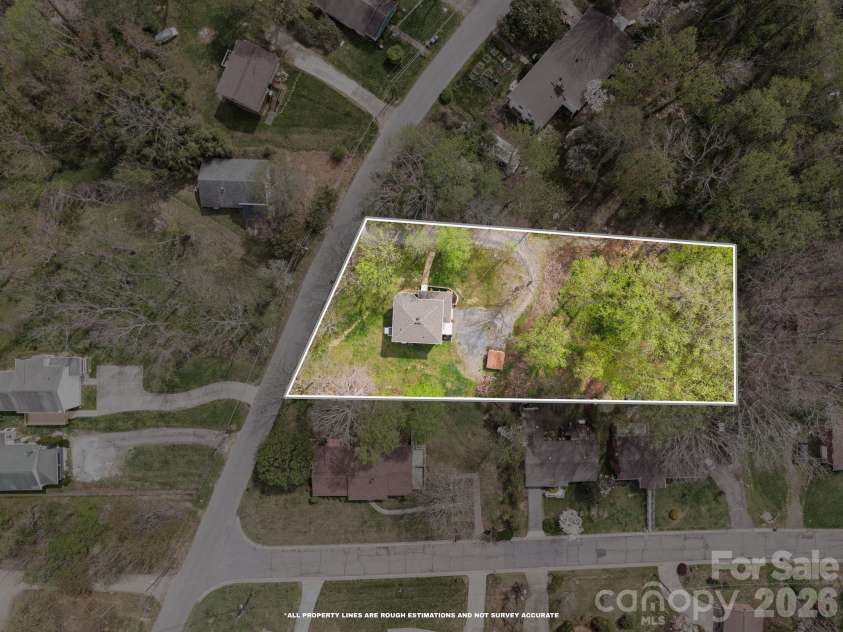 539 Caribou Road, Asheville, NC 28803.  MLS# CAR4367197, YatesRealty ID 15771. 