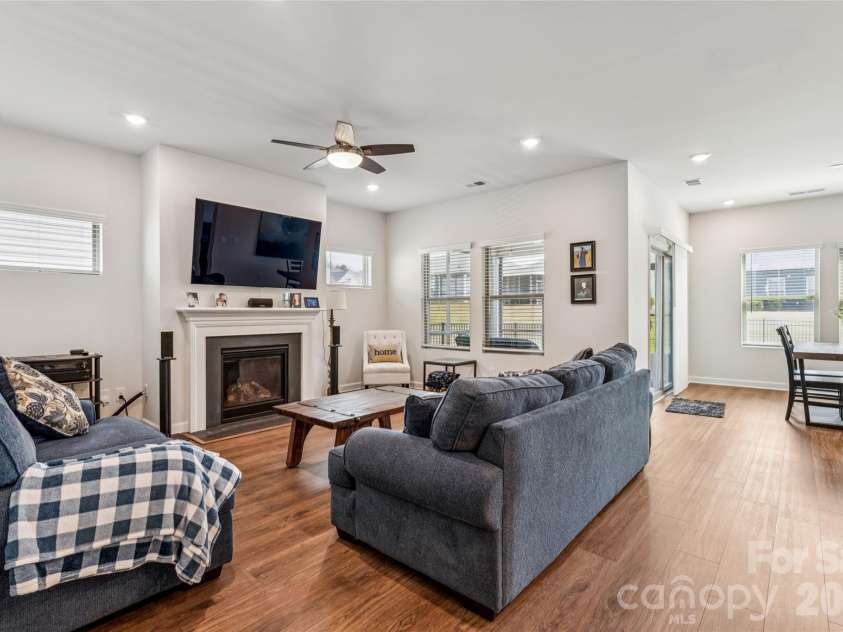 3013 Striped Maple Court, Charlotte, NC 28215.  MLS# CAR4369196, YatesRealty ID 15772. 