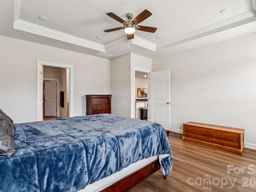 3013 Striped Maple Court, Charlotte, NC 28215.  MLS# CAR4369196, YatesRealty ID 15772. 