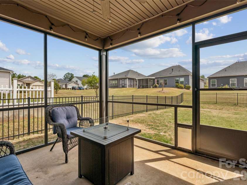3013 Striped Maple Court, Charlotte, NC 28215.  MLS# CAR4369196, YatesRealty ID 15772. 