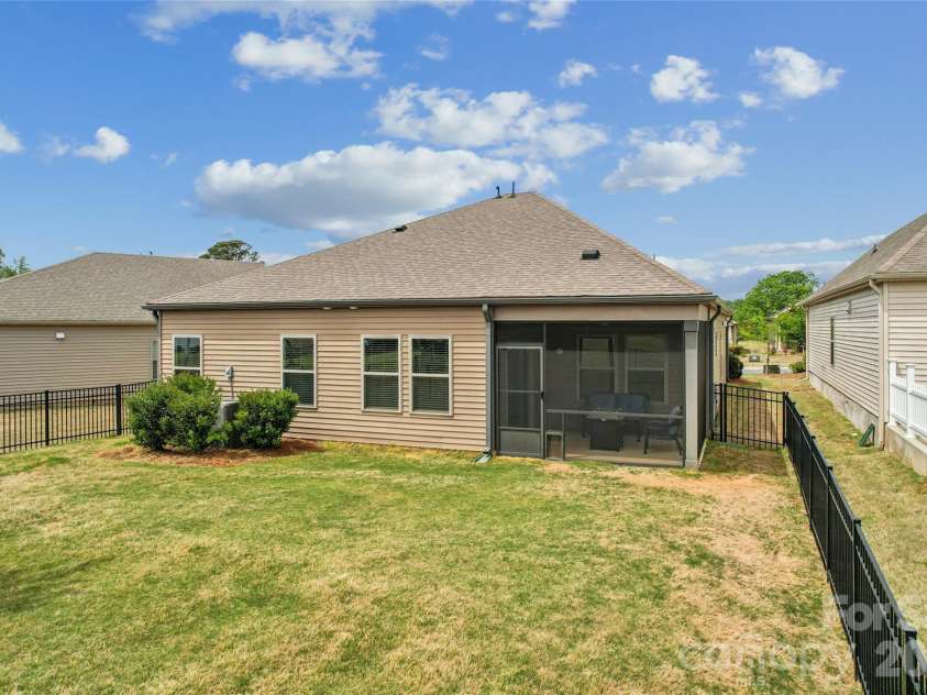 3013 Striped Maple Court, Charlotte, NC 28215.  MLS# CAR4369196, YatesRealty ID 15772. 