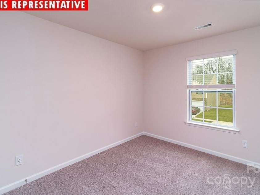 11216 Cardinal Creek Avenue, Charlotte, NC 28215.  MLS# CAR4237740, YatesRealty ID 15773. 