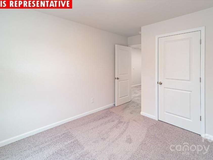 11216 Cardinal Creek Avenue, Charlotte, NC 28215.  MLS# CAR4237740, YatesRealty ID 15773. 