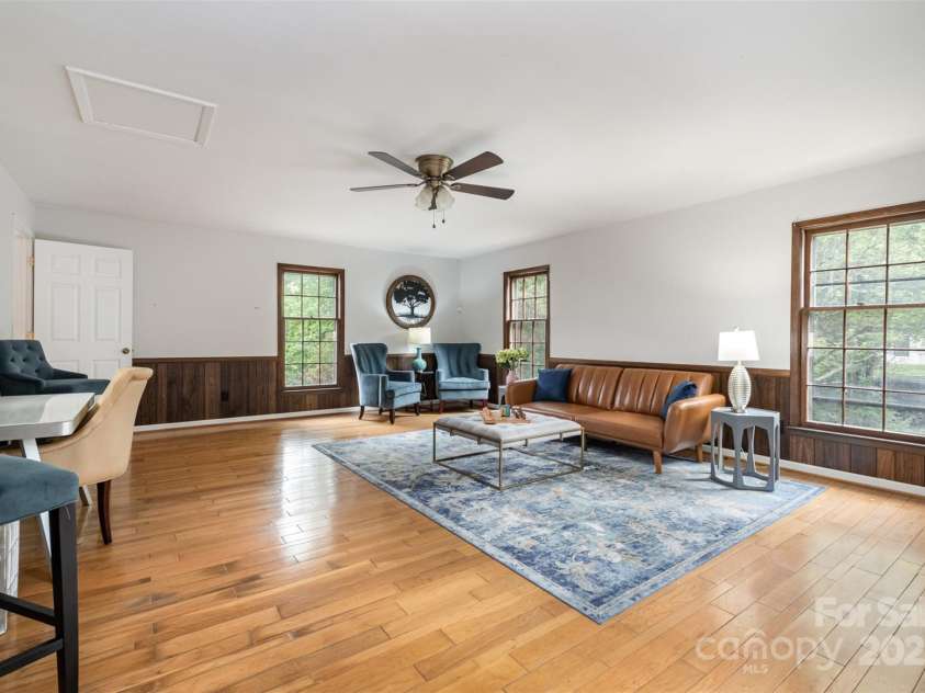 8544 Houston Ridge Road, Charlotte, NC 28277.  MLS# CAR4256177, YatesRealty ID 15774. Den with lots of natural light!