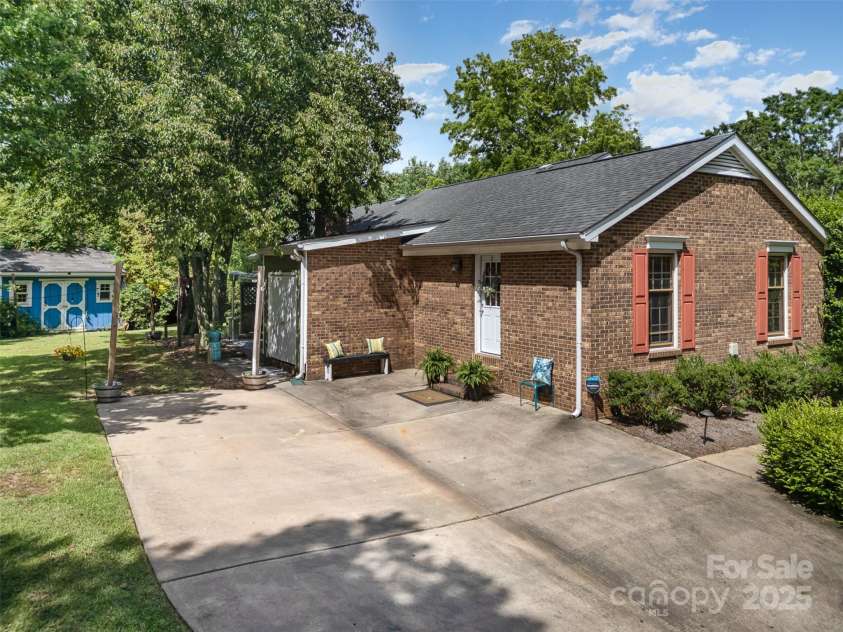 8544 Houston Ridge Road, Charlotte, NC 28277.  MLS# CAR4256177, YatesRealty ID 15774. I can't wait for you to schedule a showing so you can picture this place as your next home:)