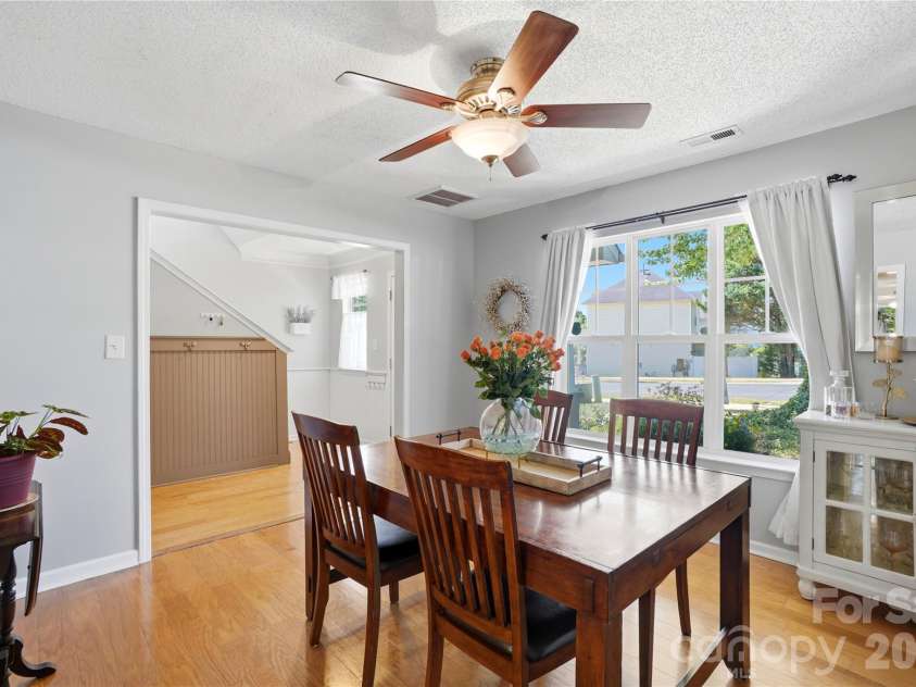 905 Matthews School Road, Matthews, NC 28105.  MLS# CAR4372226, YatesRealty ID 15774. 