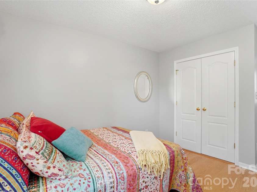 905 Matthews School Road, Matthews, NC 28105.  MLS# CAR4372226, YatesRealty ID 15774. 