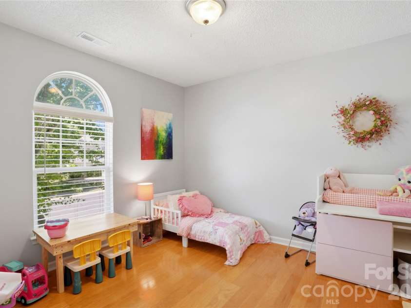 905 Matthews School Road, Matthews, NC 28105.  MLS# CAR4372226, YatesRealty ID 15774. 