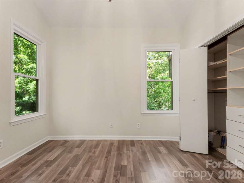 306 Cedar Street, Charlotte, NC 28202.  MLS# CAR4373227, YatesRealty ID 15776. 