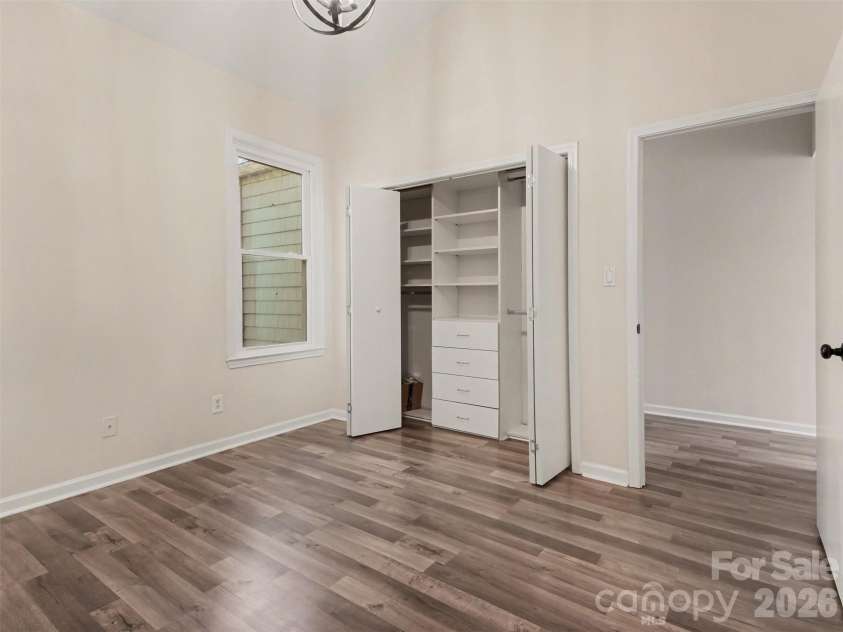 306 Cedar Street, Charlotte, NC 28202.  MLS# CAR4373227, YatesRealty ID 15776. 