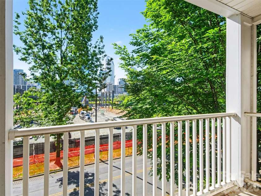 306 Cedar Street, Charlotte, NC 28202.  MLS# CAR4373227, YatesRealty ID 15776. 
