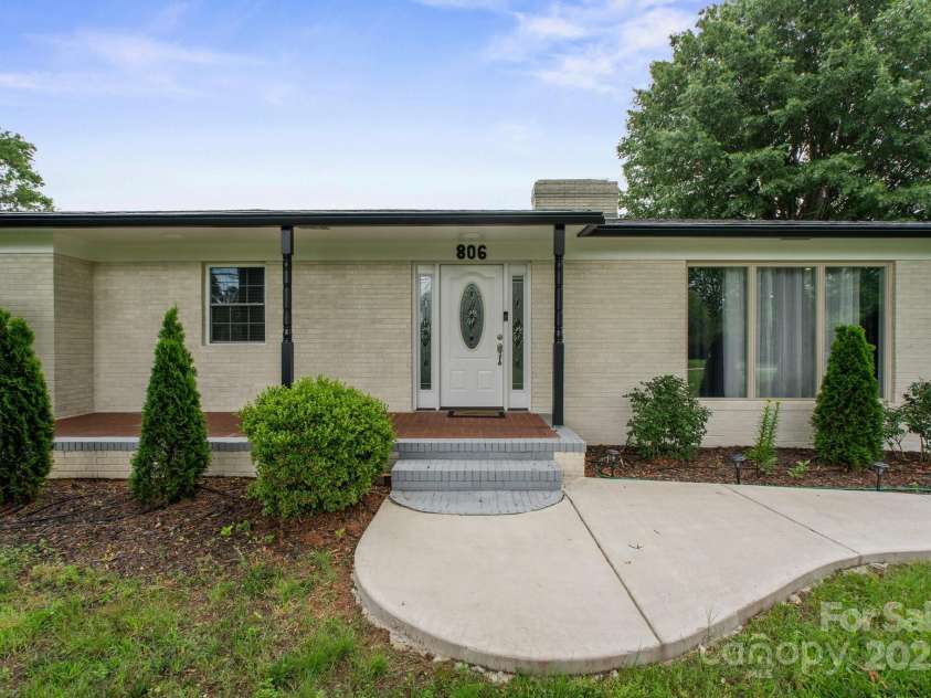 806 Central Avenue, Locust, NC 28097.  MLS# CAR4259059, YatesRealty ID 15776. 