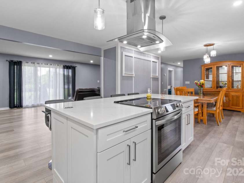 806 Central Avenue, Locust, NC 28097.  MLS# CAR4259059, YatesRealty ID 15776. 