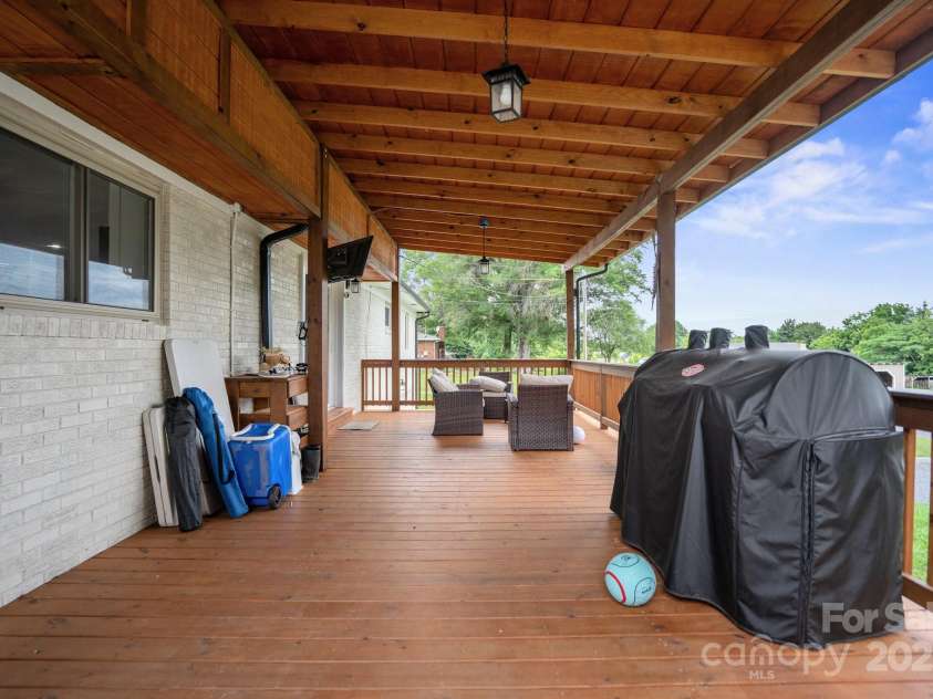 806 Central Avenue, Locust, NC 28097.  MLS# CAR4259059, YatesRealty ID 15776. 