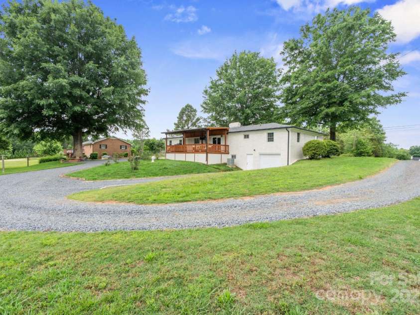 806 Central Avenue, Locust, NC 28097.  MLS# CAR4259059, YatesRealty ID 15776. 