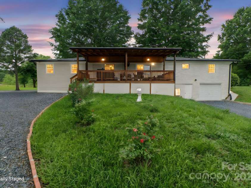 806 Central Avenue, Locust, NC 28097.  MLS# CAR4259059, YatesRealty ID 15776. 