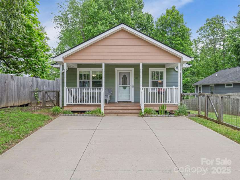 152 Marietta Street, Asheville, NC 28803.  MLS# CAR4258525, YatesRealty ID 15777. 